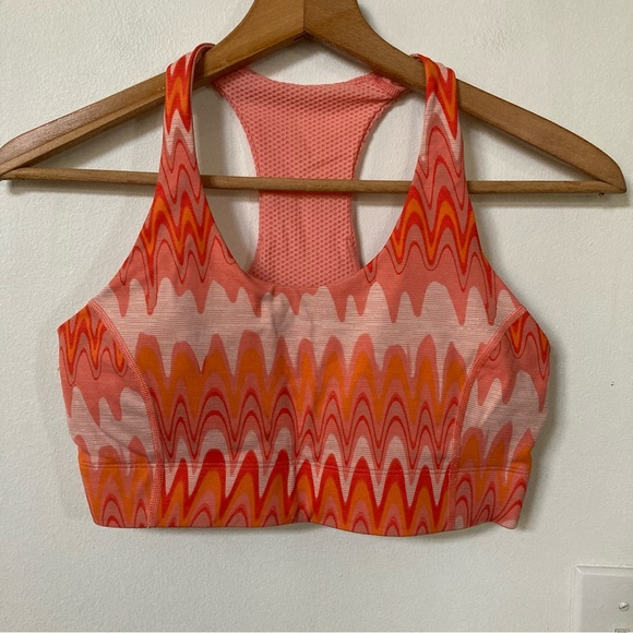 Outdoor Voices Doing Things Thrive Bra in Grapefruit Helios - Picture 7 of 9